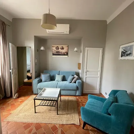 Les Bruyeres Villa *